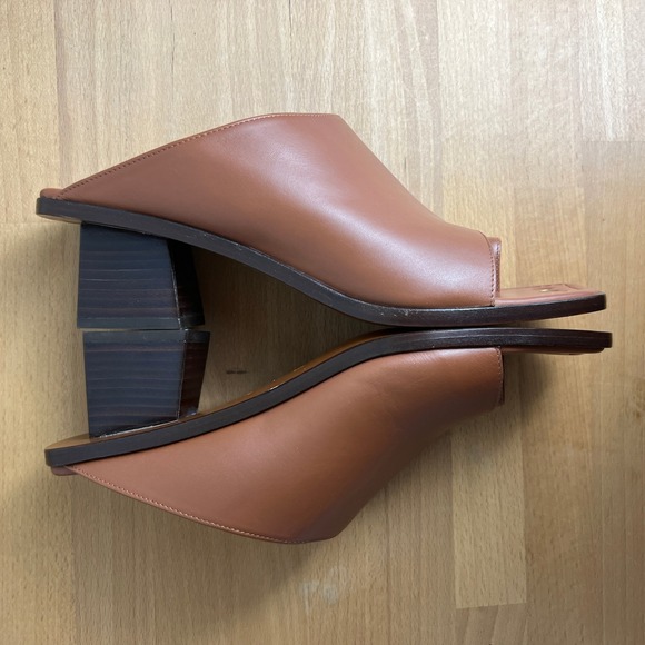 Frame Le Beachwood Leather Slide Sandal Heel‎ in Tobacco Brown - Picture 10 of 12